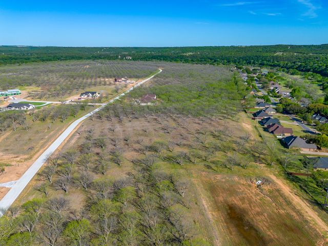 3113 E Landings S, Granbury, TX 76049