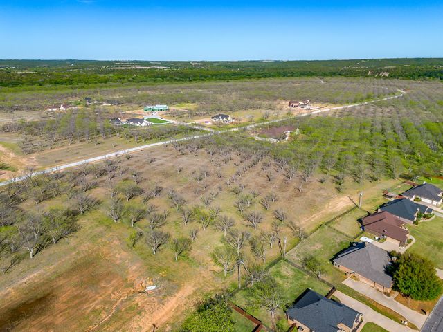 3113 E Landings S, Granbury, TX 76049