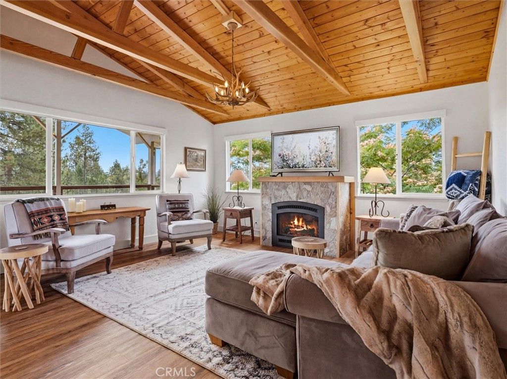 Image 11 of property listing at 3137 Triangle, Mariposa, CA 95338