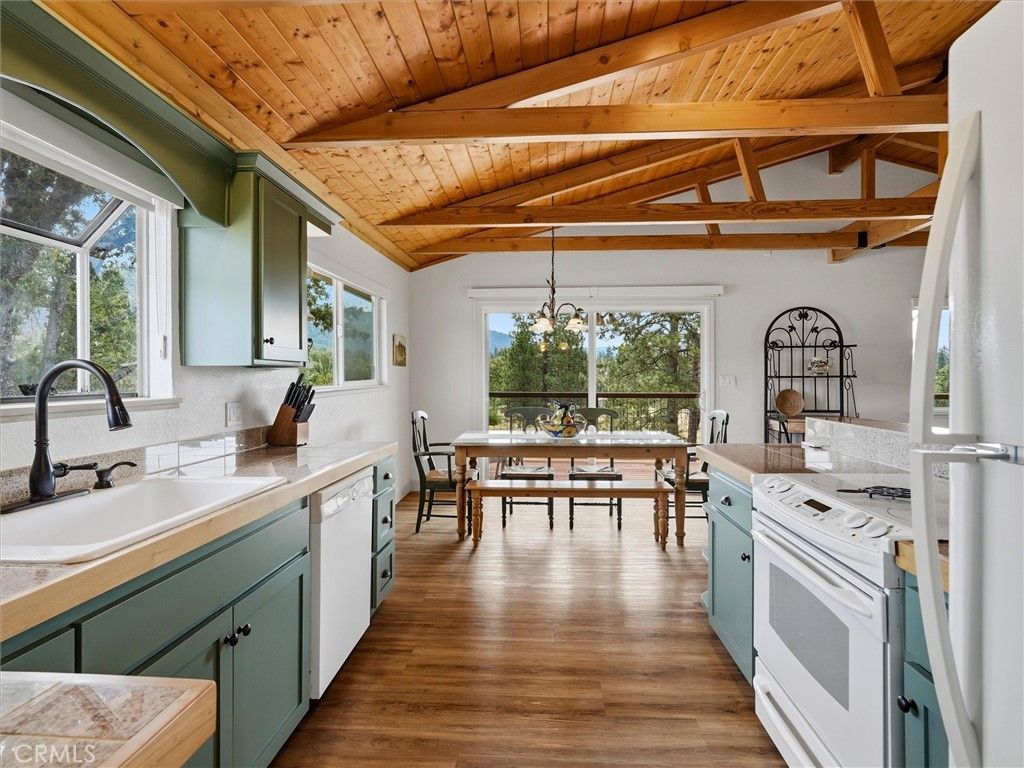 Image 3 of property listing at 3137 Triangle, Mariposa, CA 95338
