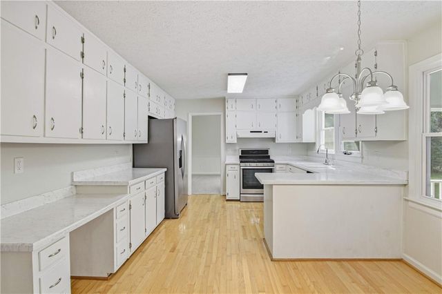 2215 Angela Drive SW, Lilburn, GA 30047
