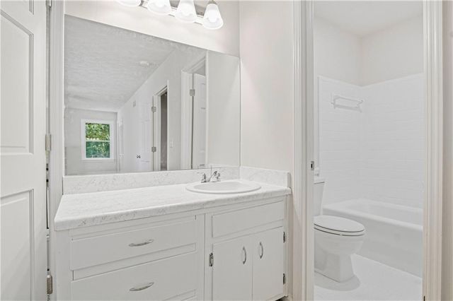 2215 Angela Drive SW, Lilburn, GA 30047