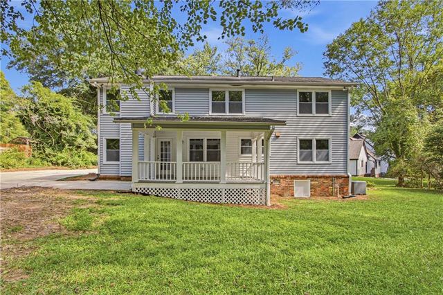 2215 Angela Drive SW, Lilburn, GA 30047