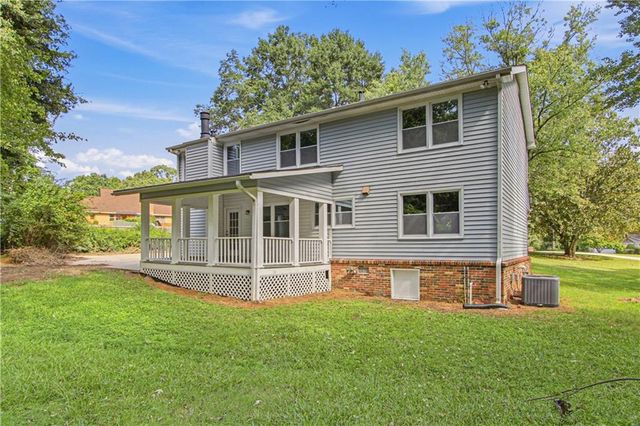 2215 Angela Drive SW, Lilburn, GA 30047