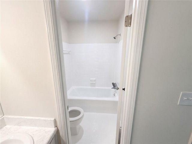 2215 Angela Drive SW, Lilburn, GA 30047