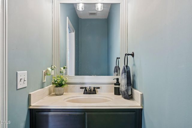 1009 Heritage Hills Way, Wake Forest, NC 27587