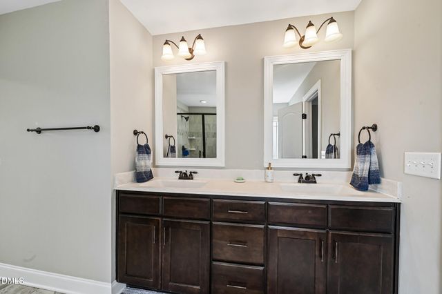 1009 Heritage Hills Way, Wake Forest, NC 27587