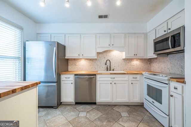 5 Plantation Drive NE A, Atlanta, GA 30324