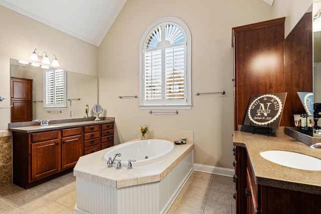 12143 PRESERVE LN, Arlington, TN 38002