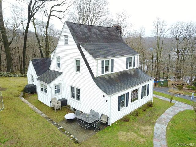 15 Beacon Hill Road, Ardsley, NY 10502