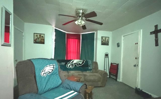 1335 E 9th Street, Davenport, IA 52803