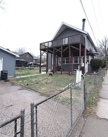 1335 E 9th Street, Davenport, IA 52803