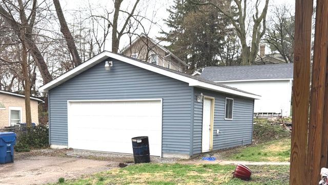 1335 E 9th Street, Davenport, IA 52803