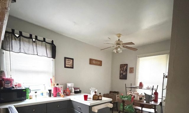 1335 E 9th Street, Davenport, IA 52803