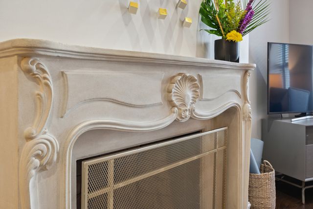 70 E WALTON Street 404, Chicago, IL 60611