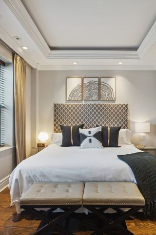 70 E WALTON Street 404, Chicago, IL 60611