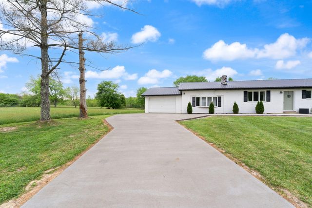 1726 Mildred Road, Mckee, KY 40447