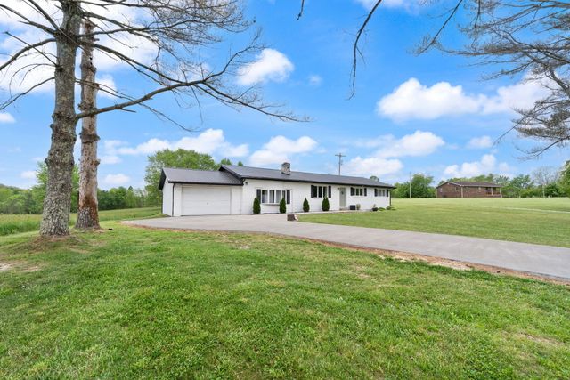 1726 Mildred Road, Mckee, KY 40447