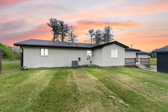 1726 Mildred Road, Mckee, KY 40447