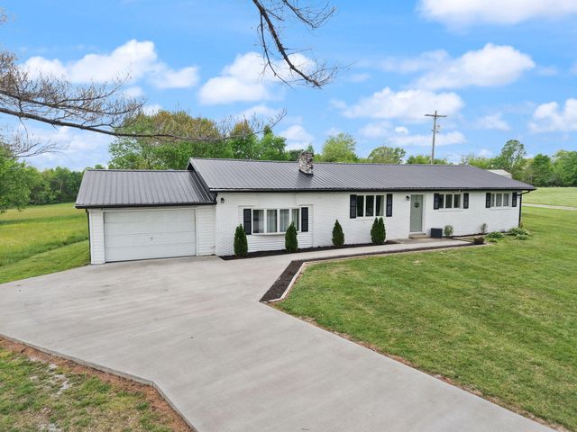 1726 Mildred Road, Mckee, KY 40447