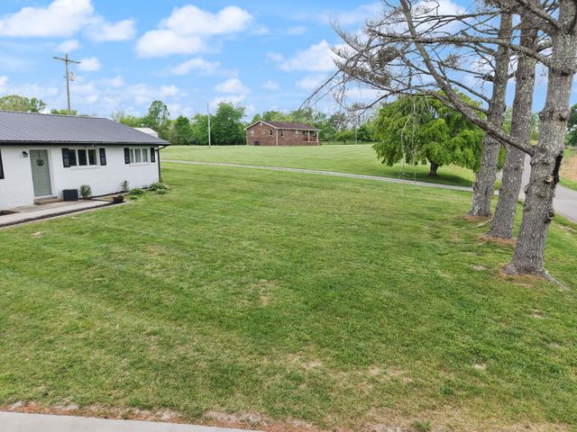 1726 Mildred Road, Mckee, KY 40447