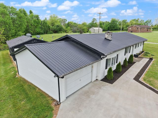 1726 Mildred Road, Mckee, KY 40447