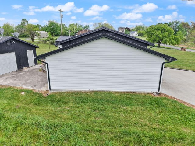 1726 Mildred Road, Mckee, KY 40447