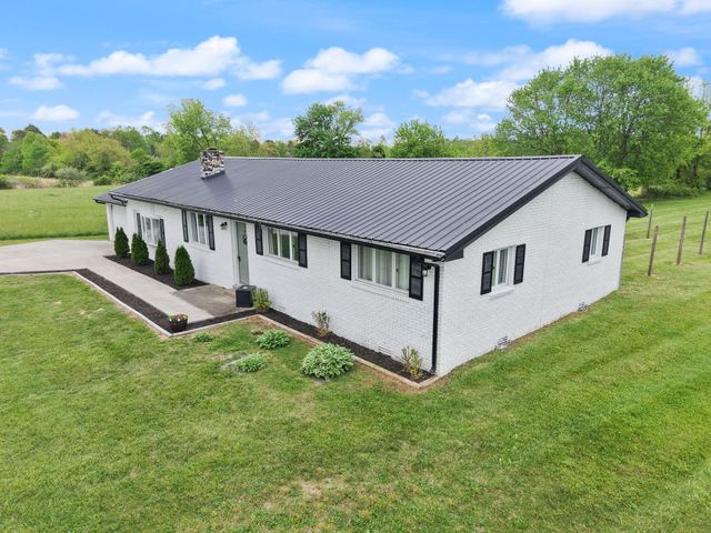 1726 Mildred Road, Mckee, KY 40447