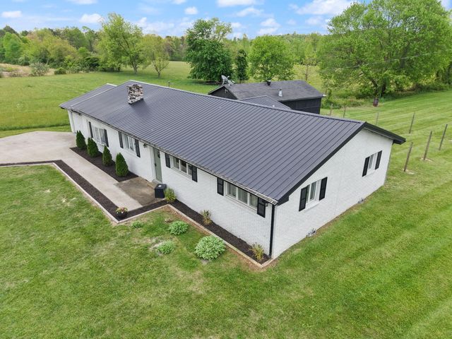 1726 Mildred Road, Mckee, KY 40447