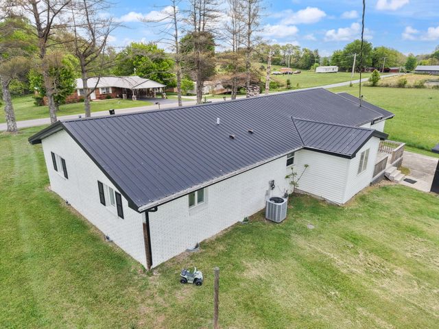 1726 Mildred Road, Mckee, KY 40447
