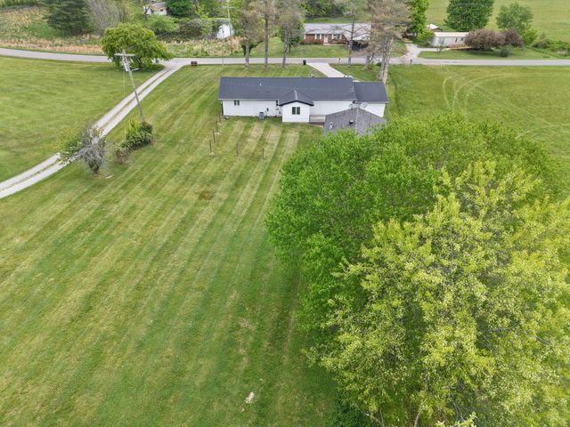 1726 Mildred Road, Mckee, KY 40447