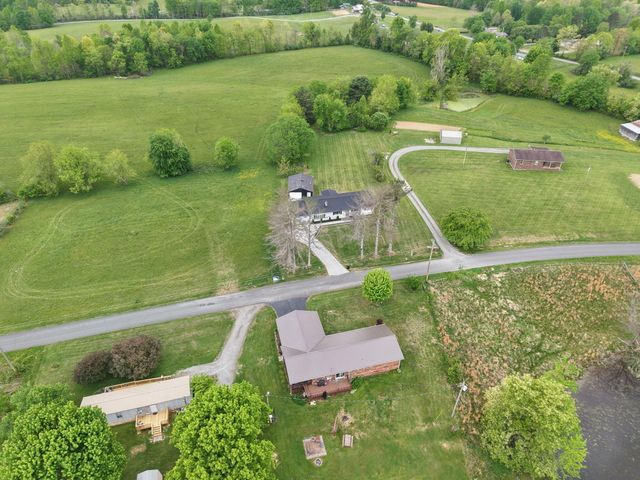 1726 Mildred Road, Mckee, KY 40447