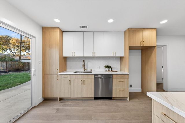 642 Salberg Avenue, Santa Clara, CA 95051