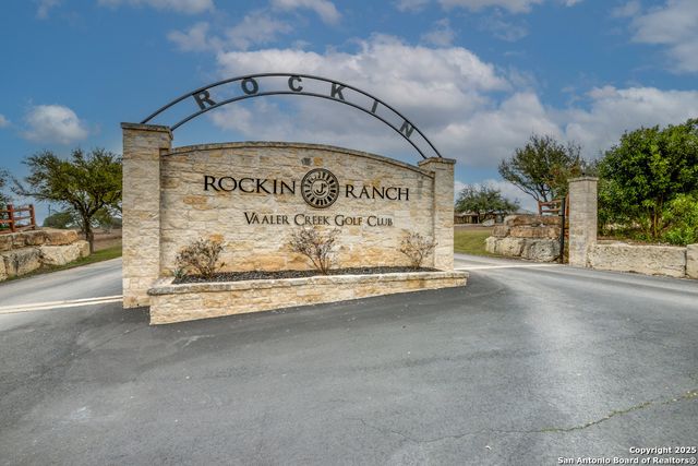 100 James Box, Blanco, TX 78606