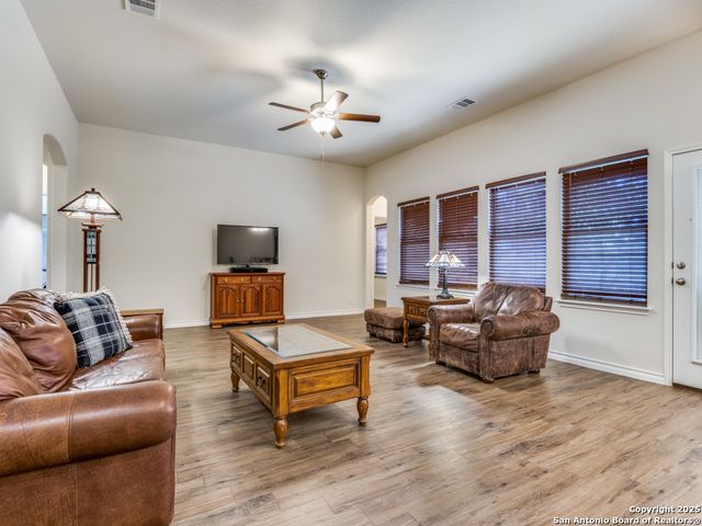 100 James Box, Blanco, TX 78606