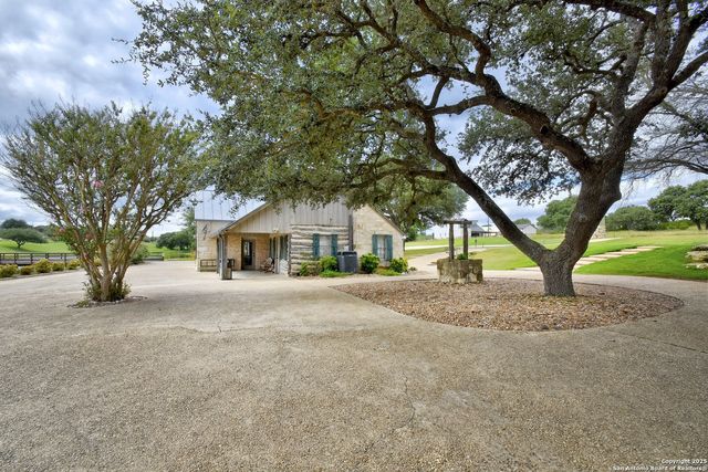 100 James Box, Blanco, TX 78606