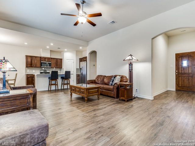100 James Box, Blanco, TX 78606
