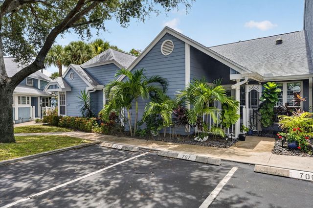 706 Ocean Dunes Circle, Jupiter, FL 33477