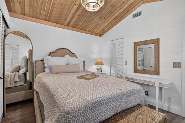 706 Ocean Dunes Circle, Jupiter, FL 33477
