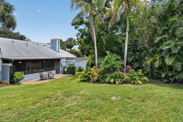 706 Ocean Dunes Circle, Jupiter, FL 33477