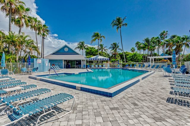 706 Ocean Dunes Circle, Jupiter, FL 33477