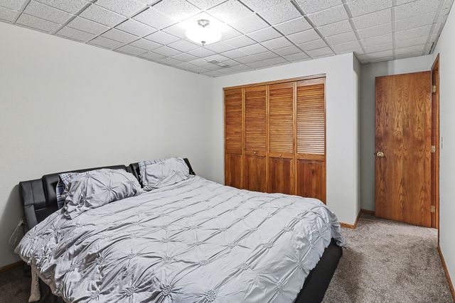 1207 Bruce Lane, Pella, IA 50219