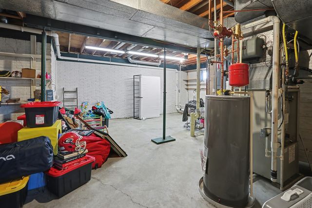 1207 Bruce Lane, Pella, IA 50219