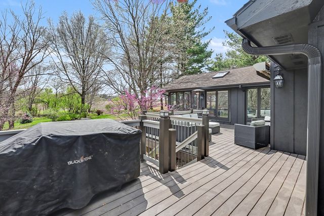 1207 Bruce Lane, Pella, IA 50219
