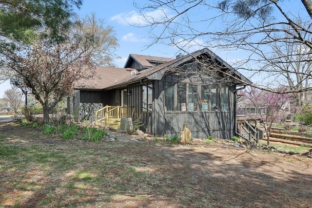 1207 Bruce Lane, Pella, IA 50219