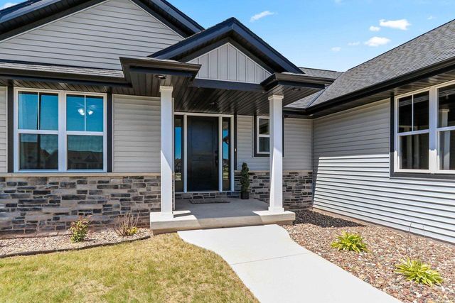 2174 POTTER DRIVE, De Pere, WI 54115