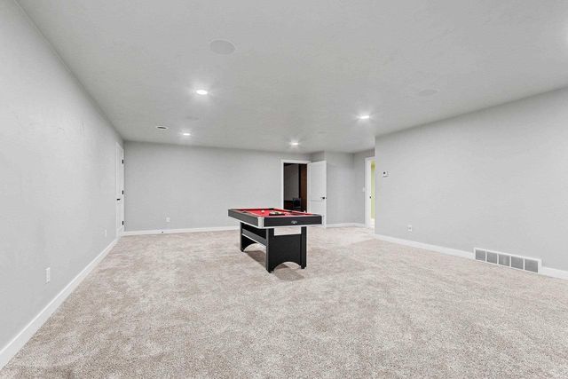 2174 POTTER DRIVE, De Pere, WI 54115