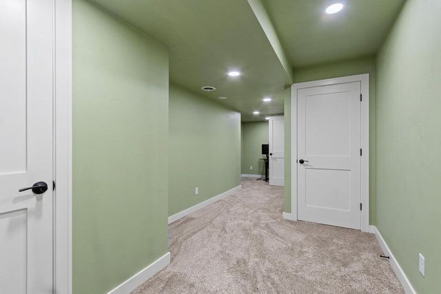 2174 POTTER DRIVE, De Pere, WI 54115