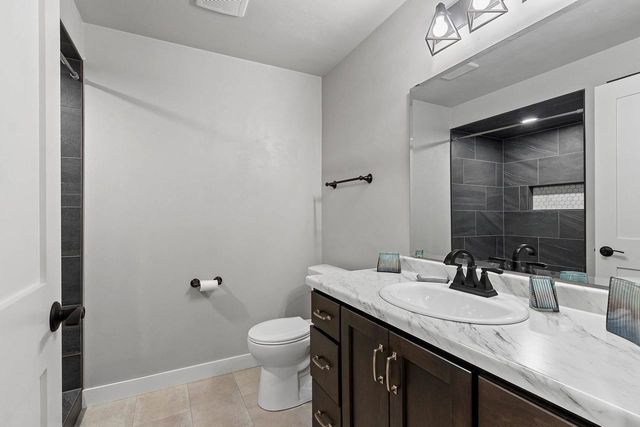 2174 POTTER DRIVE, De Pere, WI 54115