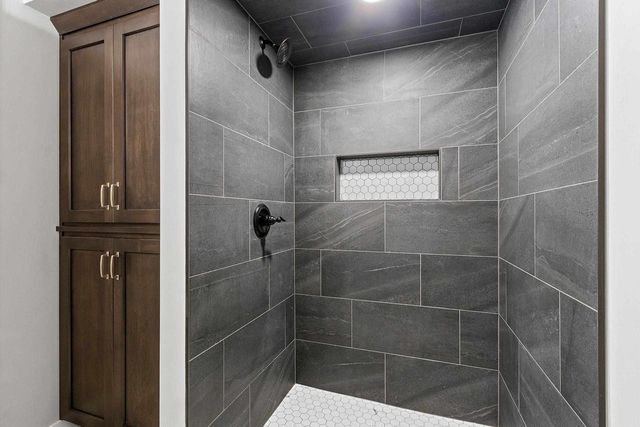 2174 POTTER DRIVE, De Pere, WI 54115
